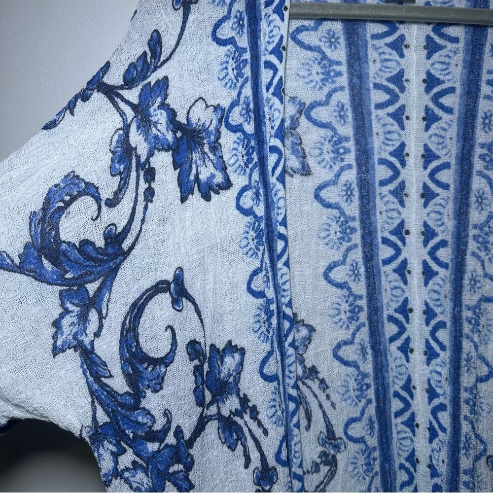 Chico’s Blue White Boho Lightweight Gauzy Longline Open Front Cardigan Kimono - Picture 3 of 9
